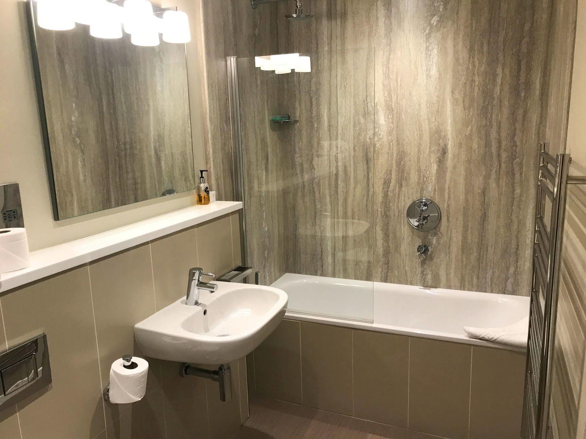 Bed & Breakfast House 4*